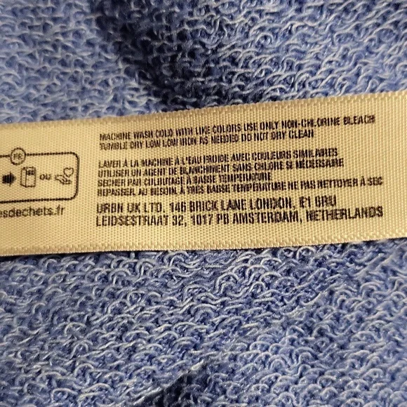 NOTICE LAST DAY THEN GONE!! NWOT, "One to beat oversized Sweatshirt" - Picture 4 of 16